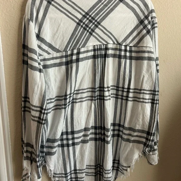 Black and White Fleece Plaid Shirt - Picture 3 of 4